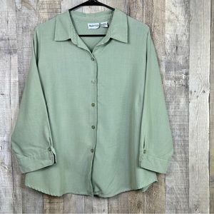 Appa’renza (Vintage) XL 3/4 Sleeve Button Front with a Button cuff